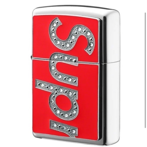 Authentic Supreme Limited Edition Swarovski Zippo metal lighter - Picture 10 of 10